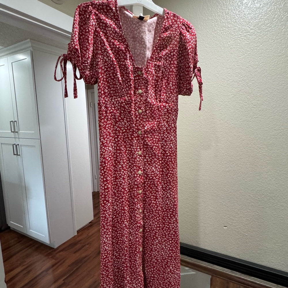 Red Floral Button-Up Dress - Picture 2 of 2